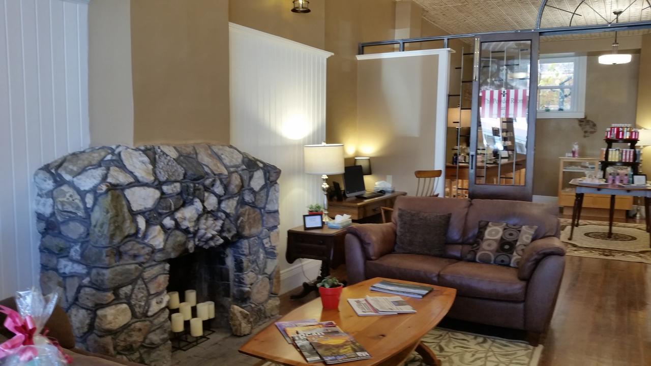 Hotel - For 12 Years Old And Over (adults Only) 3*